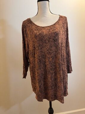 EVRI Rust and Black Chevron Scoop-Neck Tunic